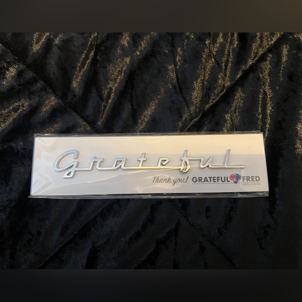 Chrome Grateful Badge